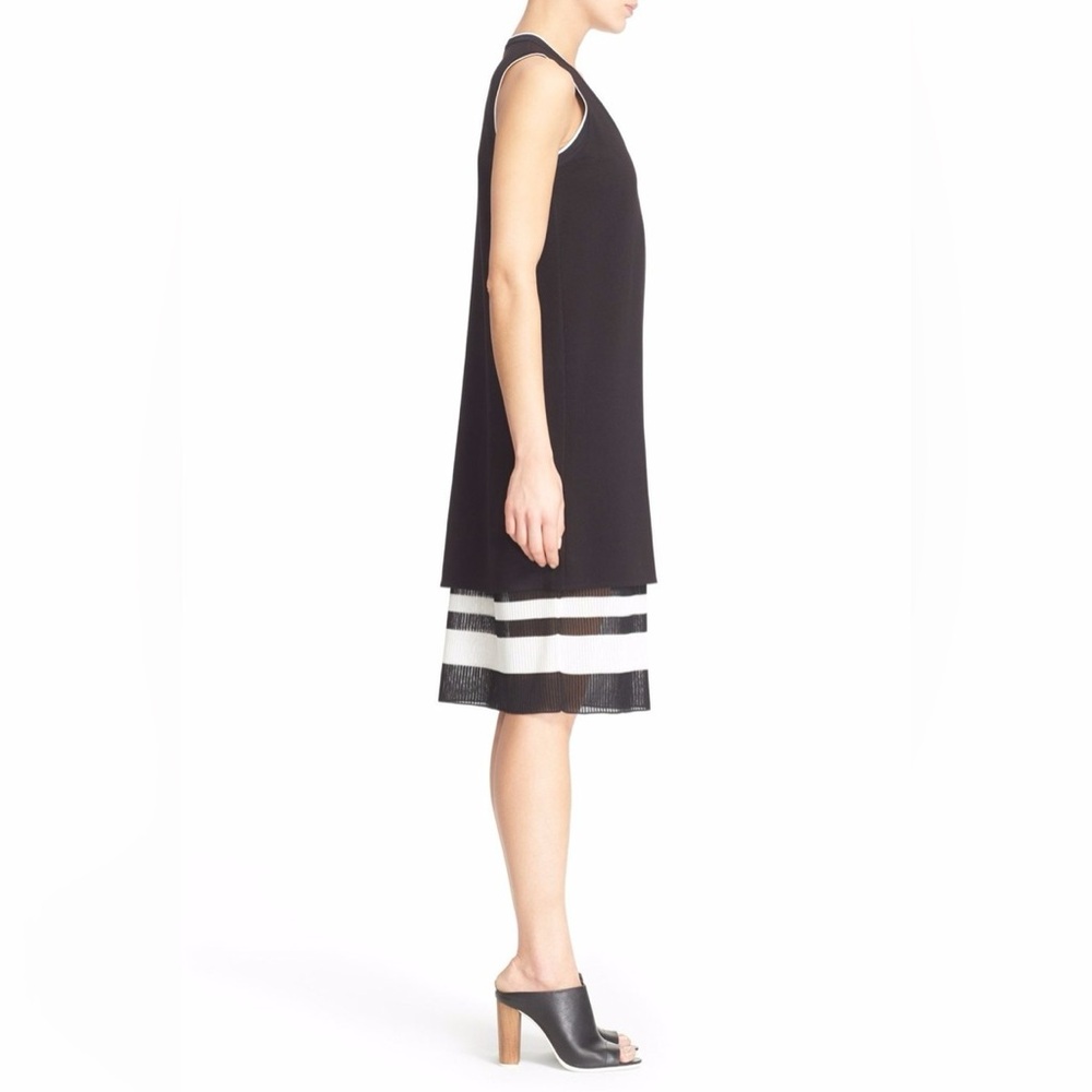 VINCE ⚜️ Double Layer Sleeveless Elegant Black and White Dress - Picture 3 of 9